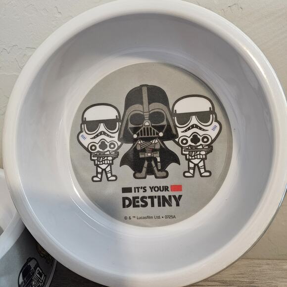 Disney Star Wars Pet Bowls Set of 2 Melamine Darth Vader Chewbacca Yoda Ewok - Picture 2 of 8